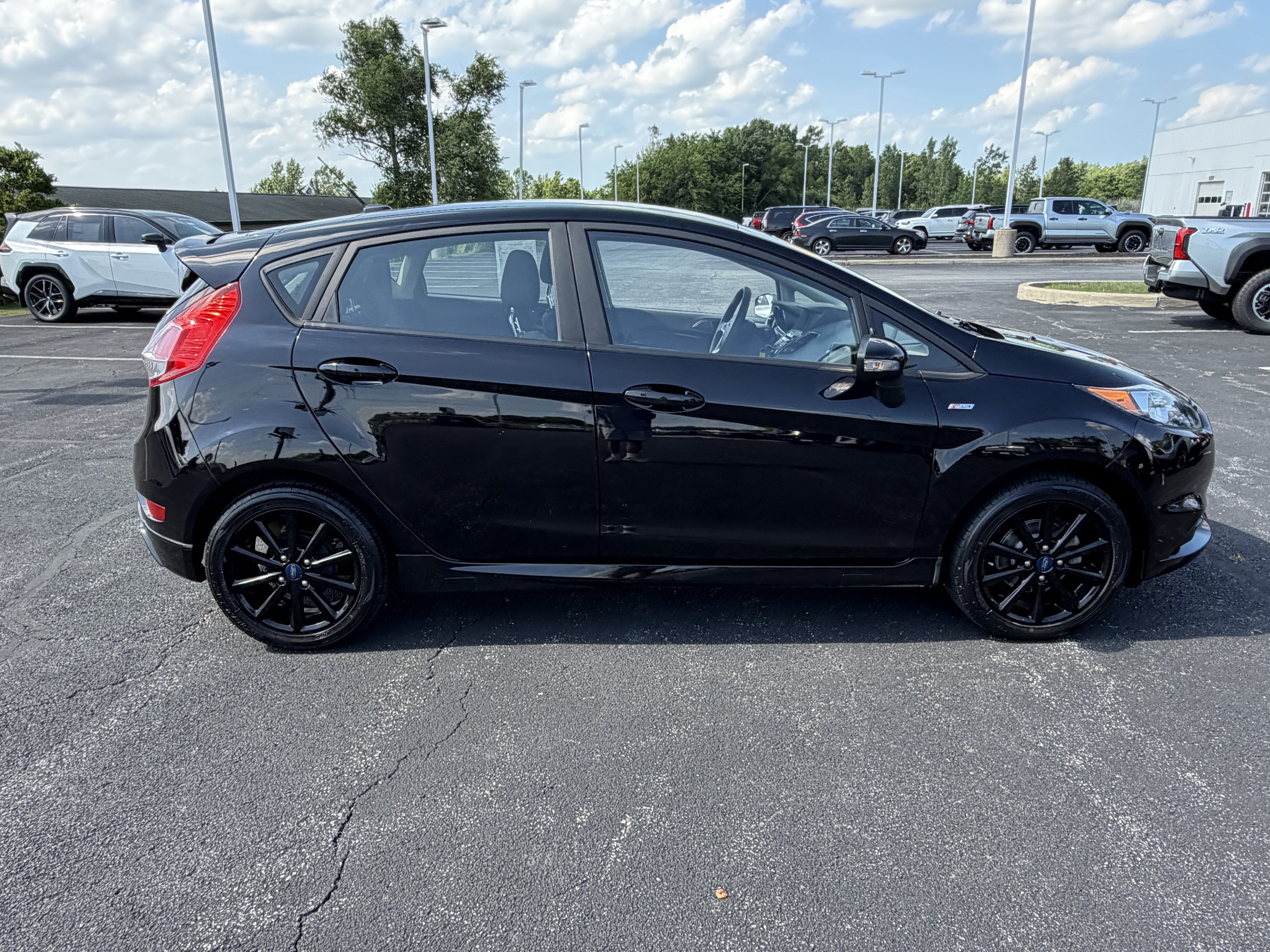 Used 2019 Ford Fiesta ST-Line w/ ST Line Cold Weather Package FWD image 11