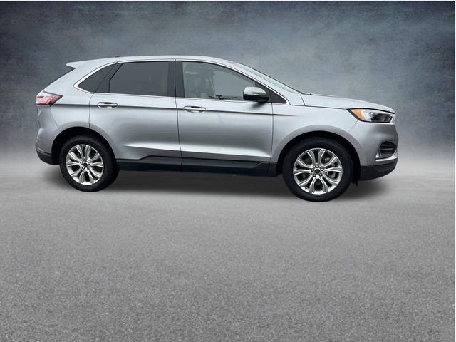 Used 2024 Ford Edge Titanium AWD/4WD image 2