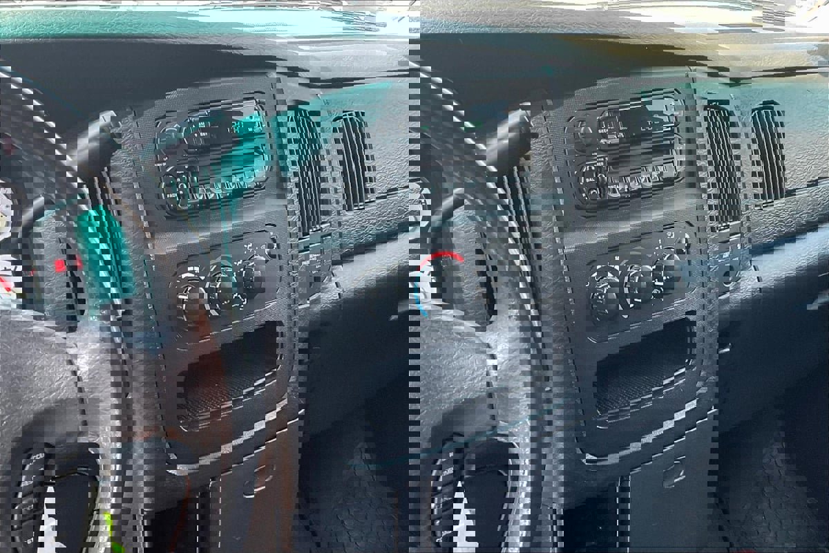 Used 2003 Dodge Ram 1500 Truck ST image 6