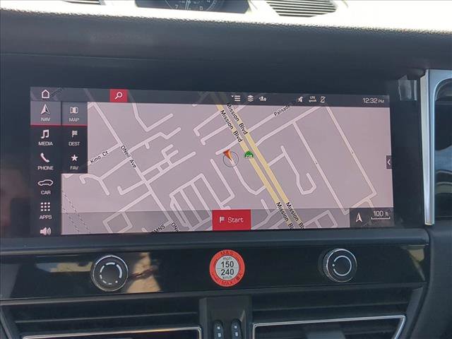 Used 2022 Porsche Macan image 13