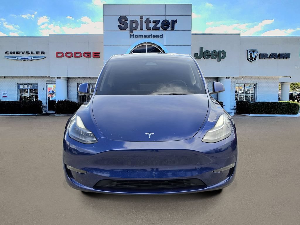 Used 2023 Tesla Model Y Long Range AWD/4WD image 2