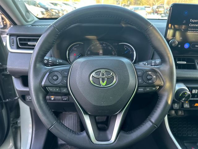 Used 2023 Toyota RAV4 XLE Premium image 13