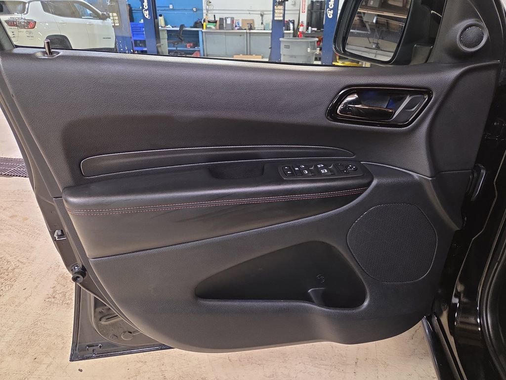 Certified 2025 Dodge Durango GT image 11