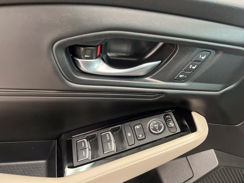 Used 2023 Honda Accord Touring image 18