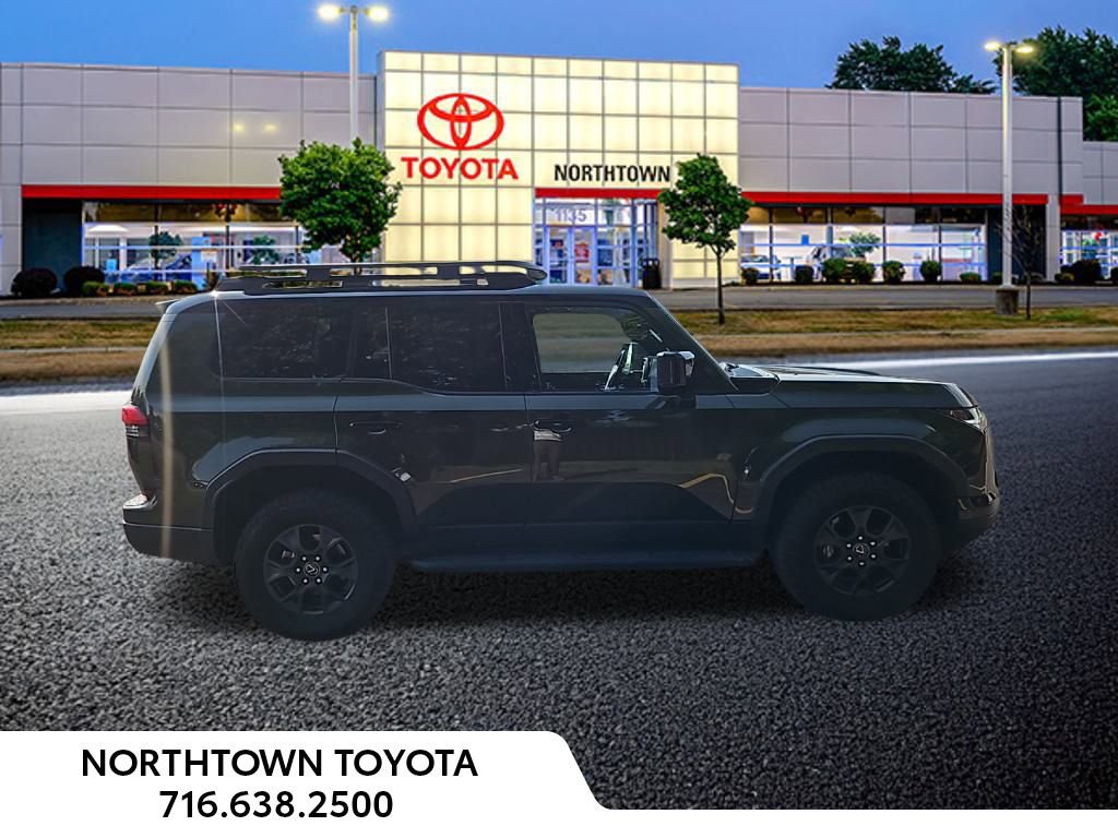 Used 2024 Lexus GX 550 image 3