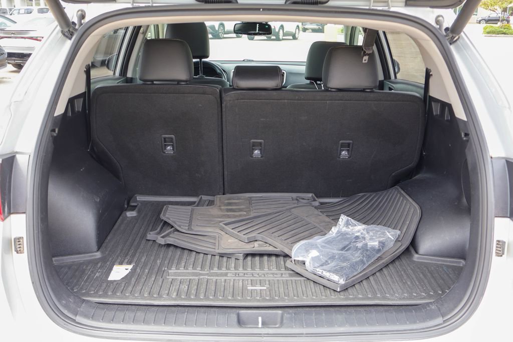 Used 2021 Kia Sportage EX w/ EX Technology Package FWD image 26