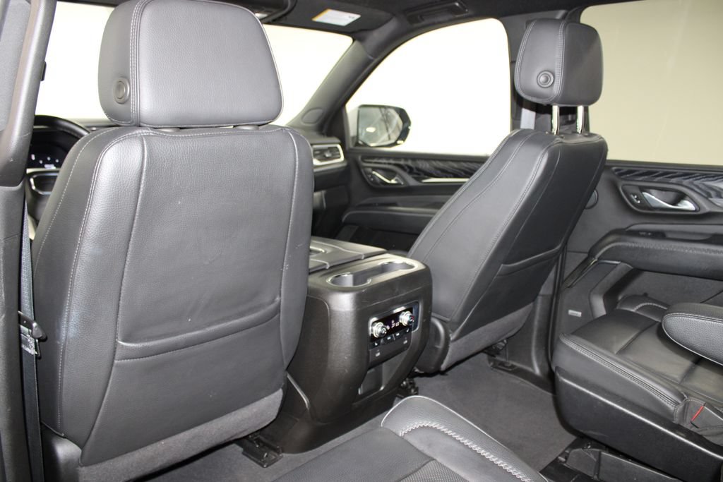 Used 2024 GMC Yukon XL Denali RWD image 29