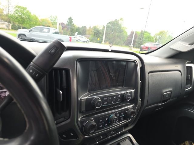 Used 2018 Chevrolet Silverado 1500 LT w/ All Star Edition AWD/4WD image 16