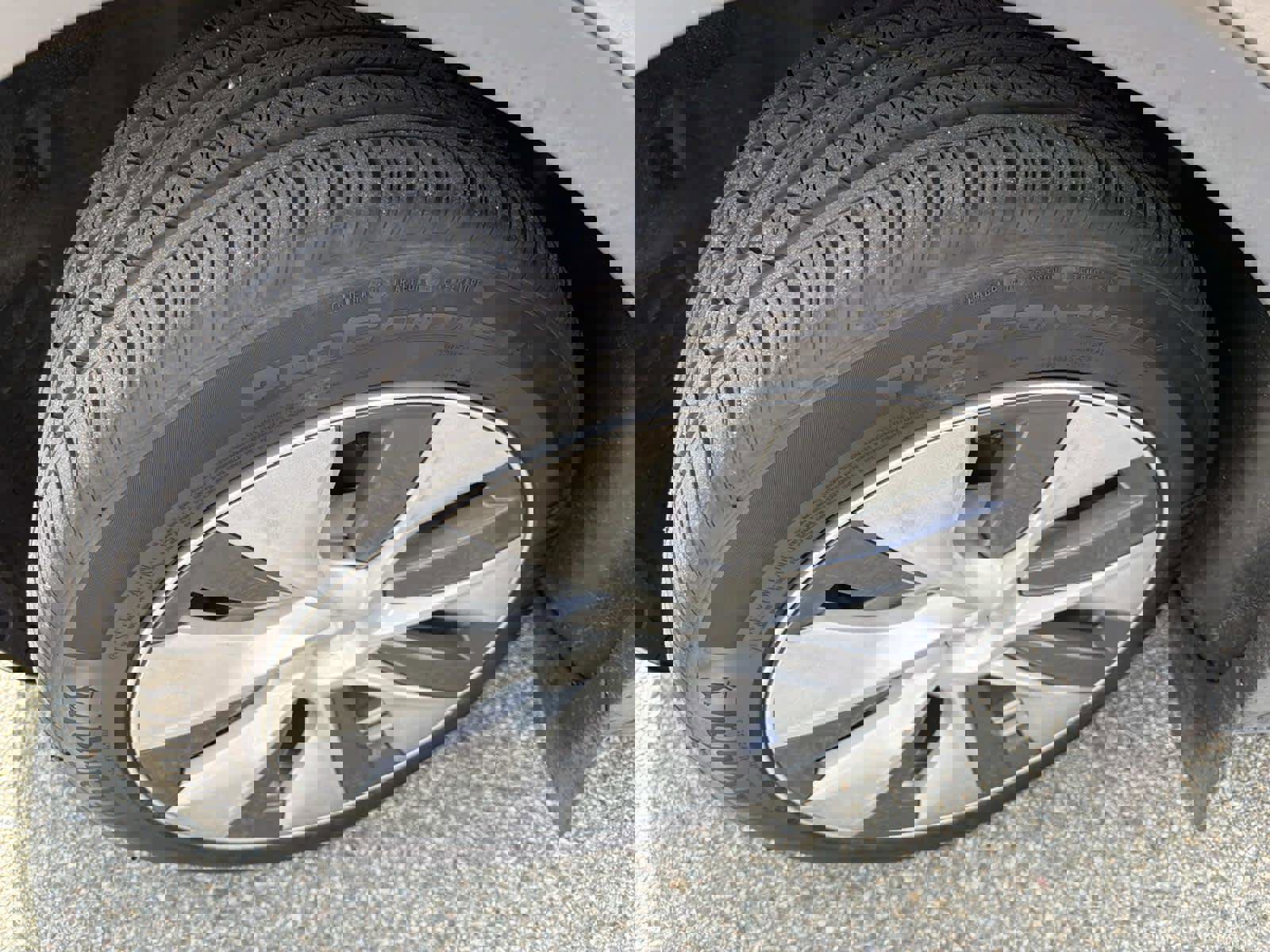 Used 2023 Tesla Model Y AWD image 16