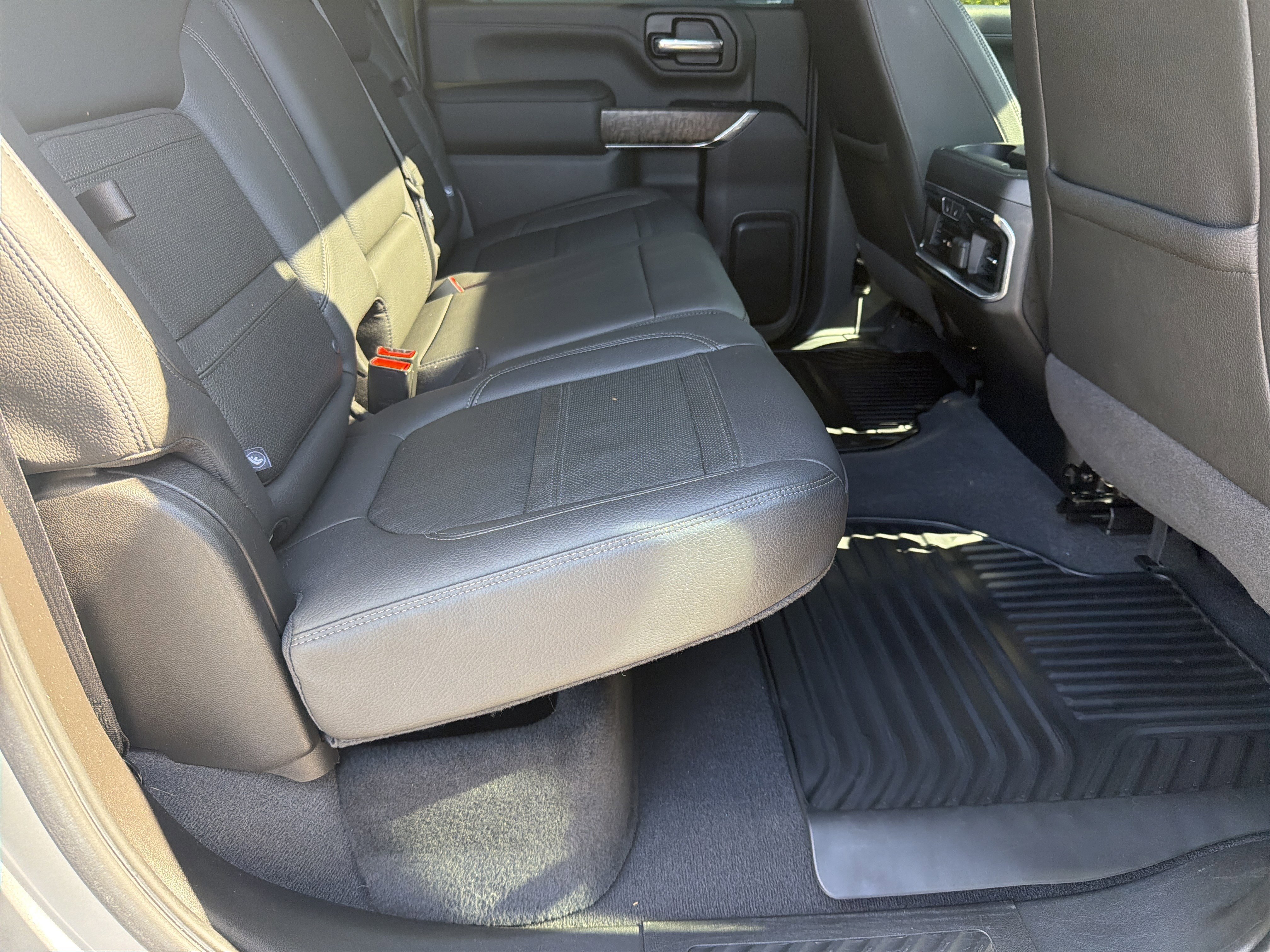 Used 2020 GMC Sierra 2500 Denali w/ Denali Ultimate Package AWD/4WD image 16