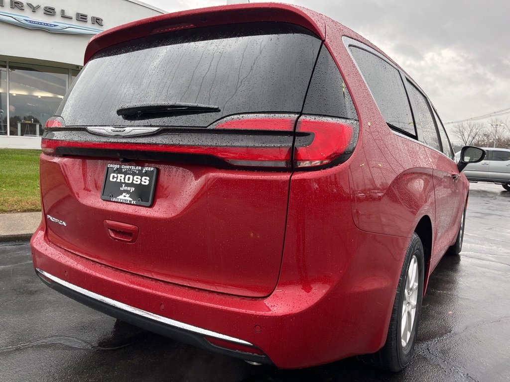 New 2026 Chrysler Pacifica Select image 45