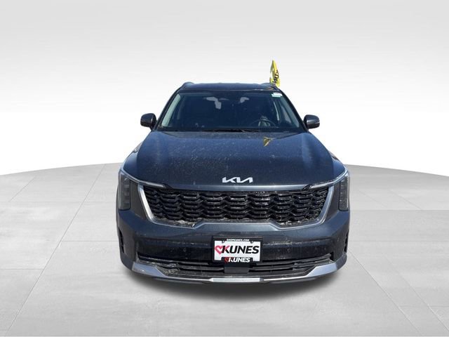 Used 2024 Kia Sorento S FWD image 4
