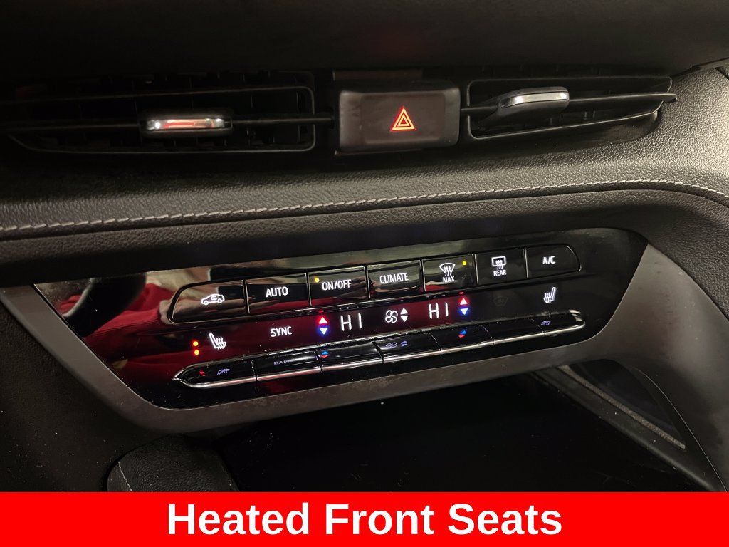 Certified 2021 Buick Envision Essence w/ Technology Package I AWD/4WD image 11