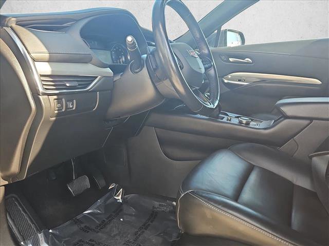 Used 2023 Cadillac XT4 Premium Luxury image 10