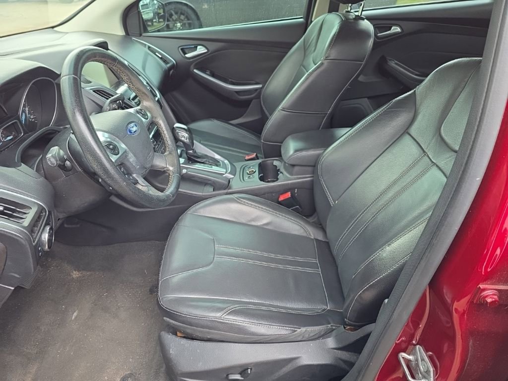 Used 2014 Ford Focus Titanium image 3
