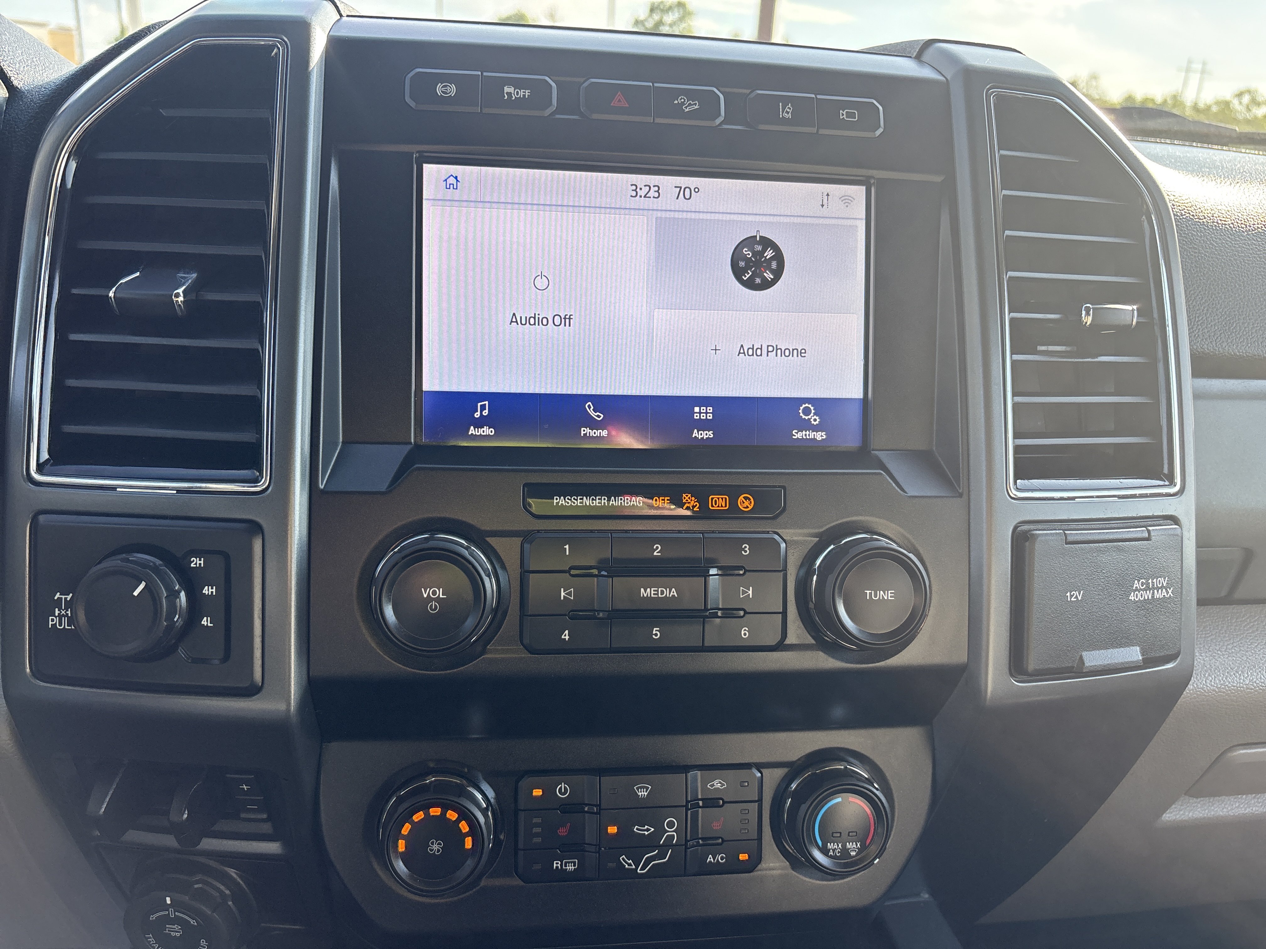 Used 2021 Ford F250 XLT w/ XLT Premium Package AWD/4WD image 16