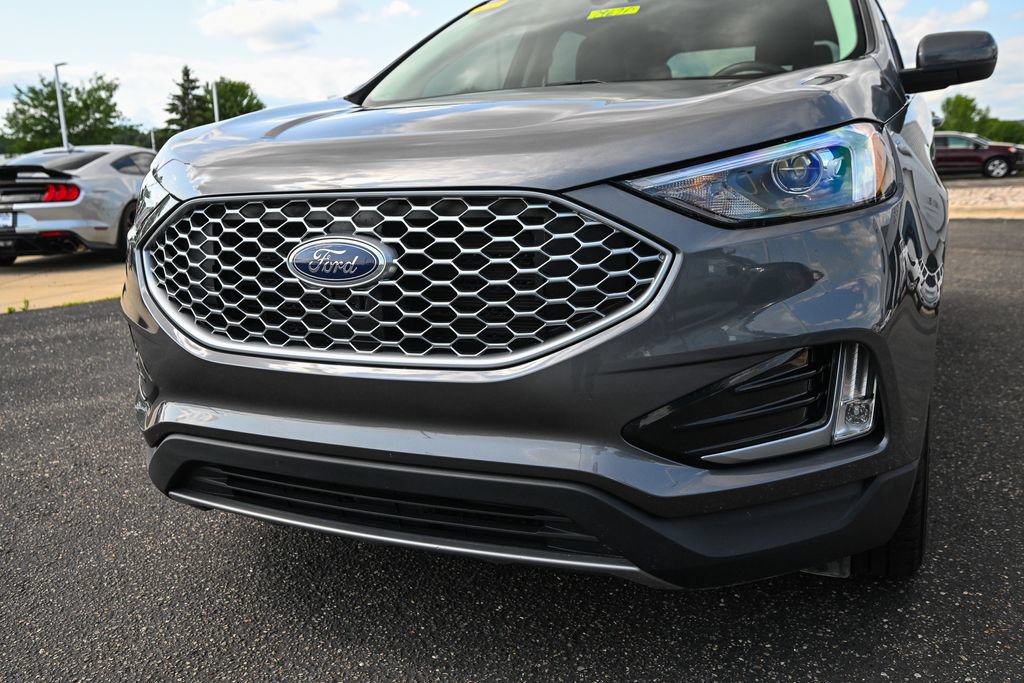 Used 2024 Ford Edge SEL w/ Convenience Package AWD/4WD image 11
