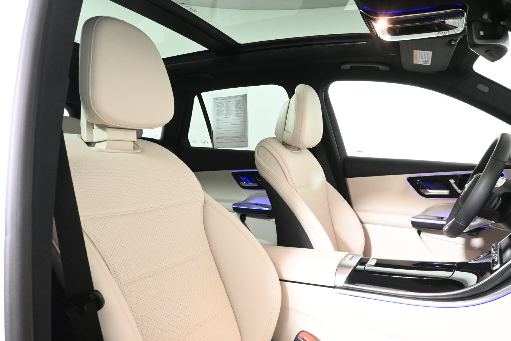 Certified 2026 Mercedes-Benz GLC 300 4MATIC image 31