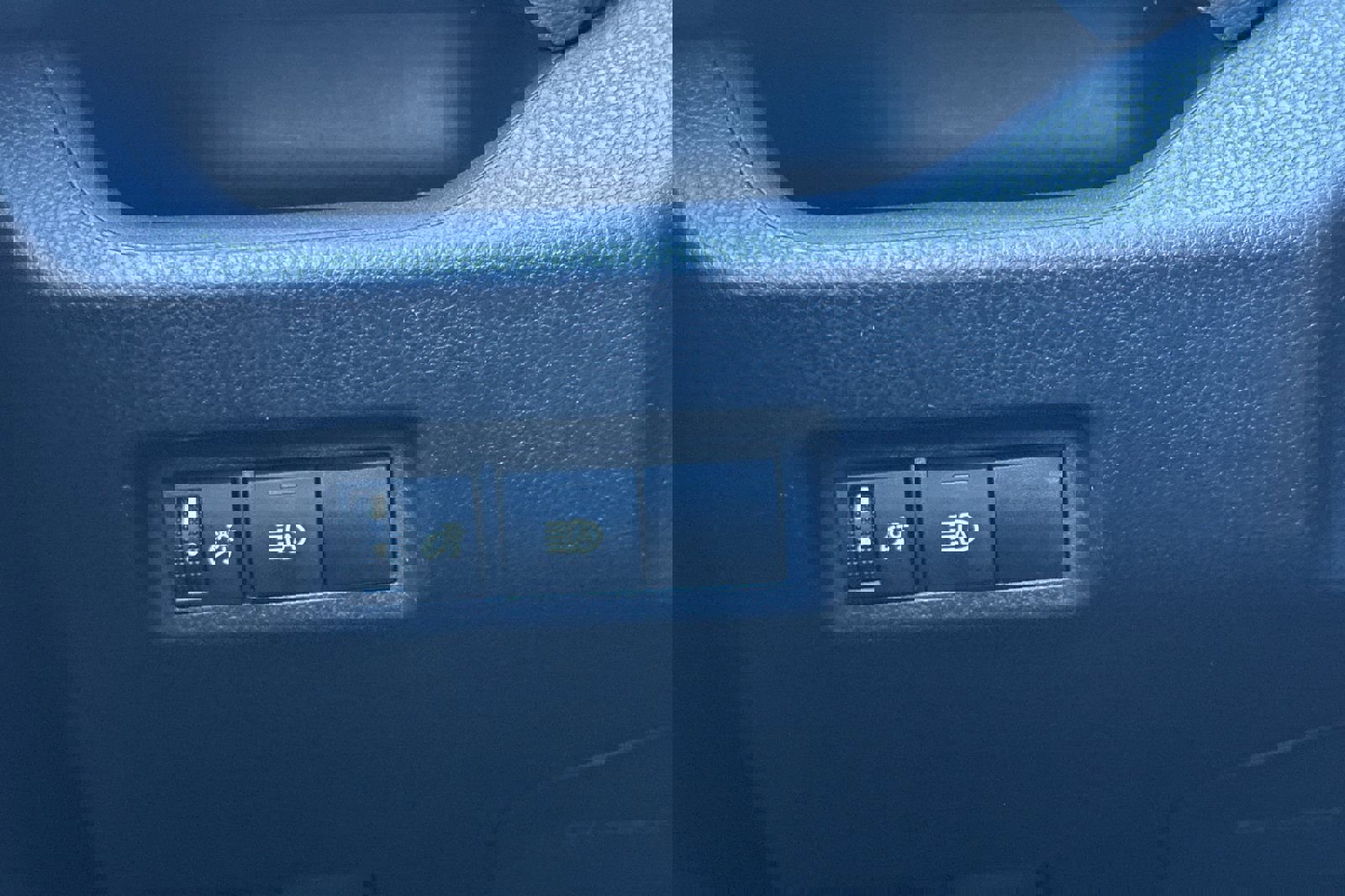 Used 2024 Toyota RAV4 LE image 30