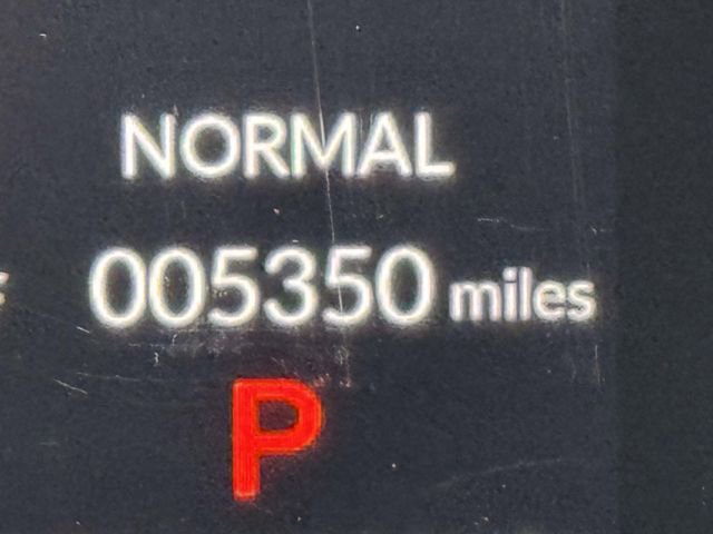 Certified 2025 Honda HR-V LX image 23