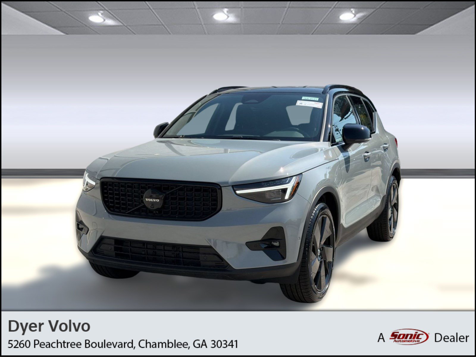 New 2026 Volvo XC40 B5 Ultra w/ Climate Package