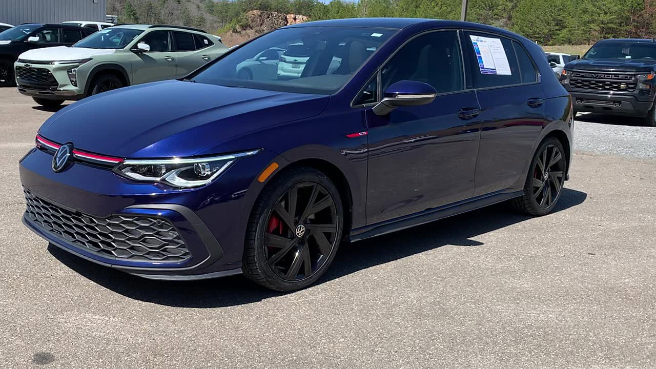 Used 2023 Volkswagen GTI SE w/ SE Leather Package FWD image 4