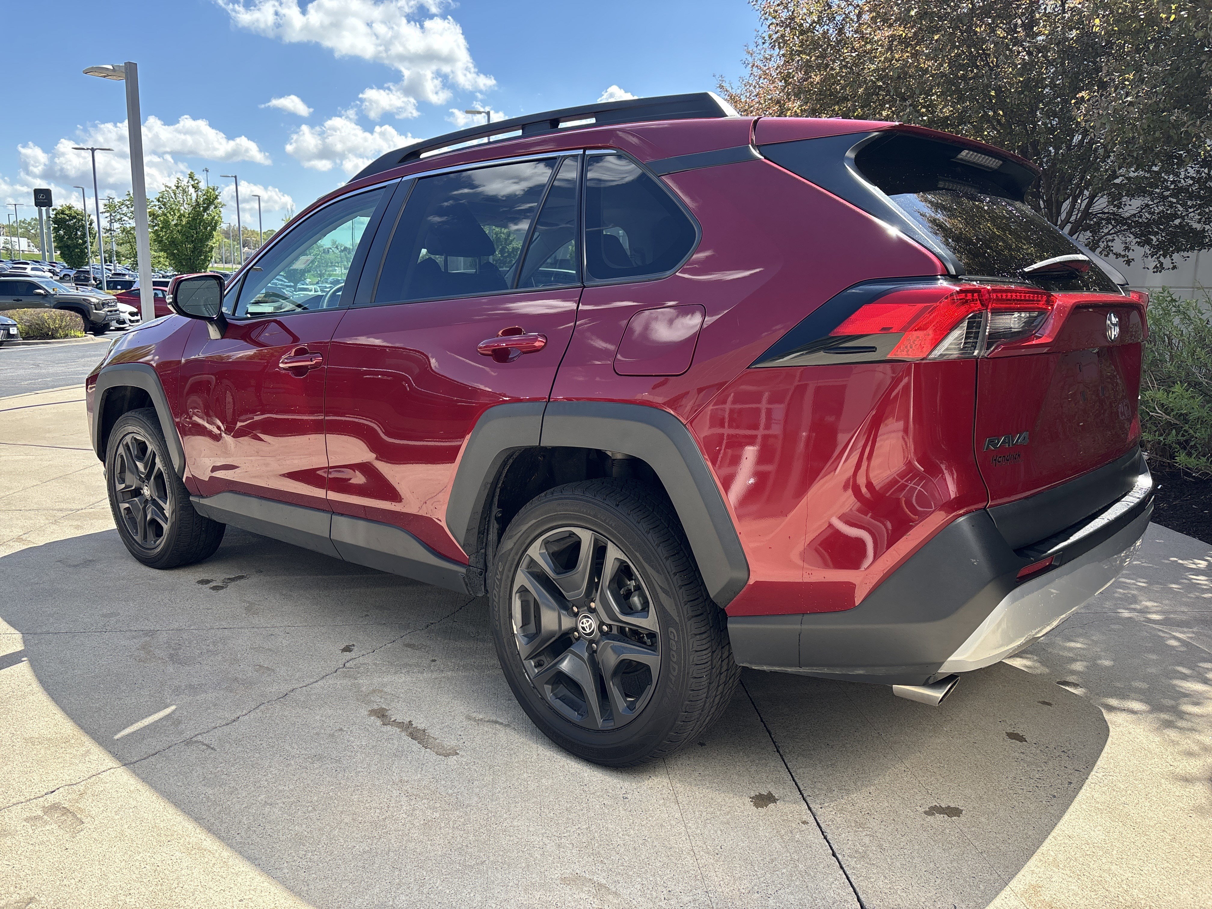 Used 2023 Toyota RAV4 Adventure w/ Convenience Package AWD/4WD image 7