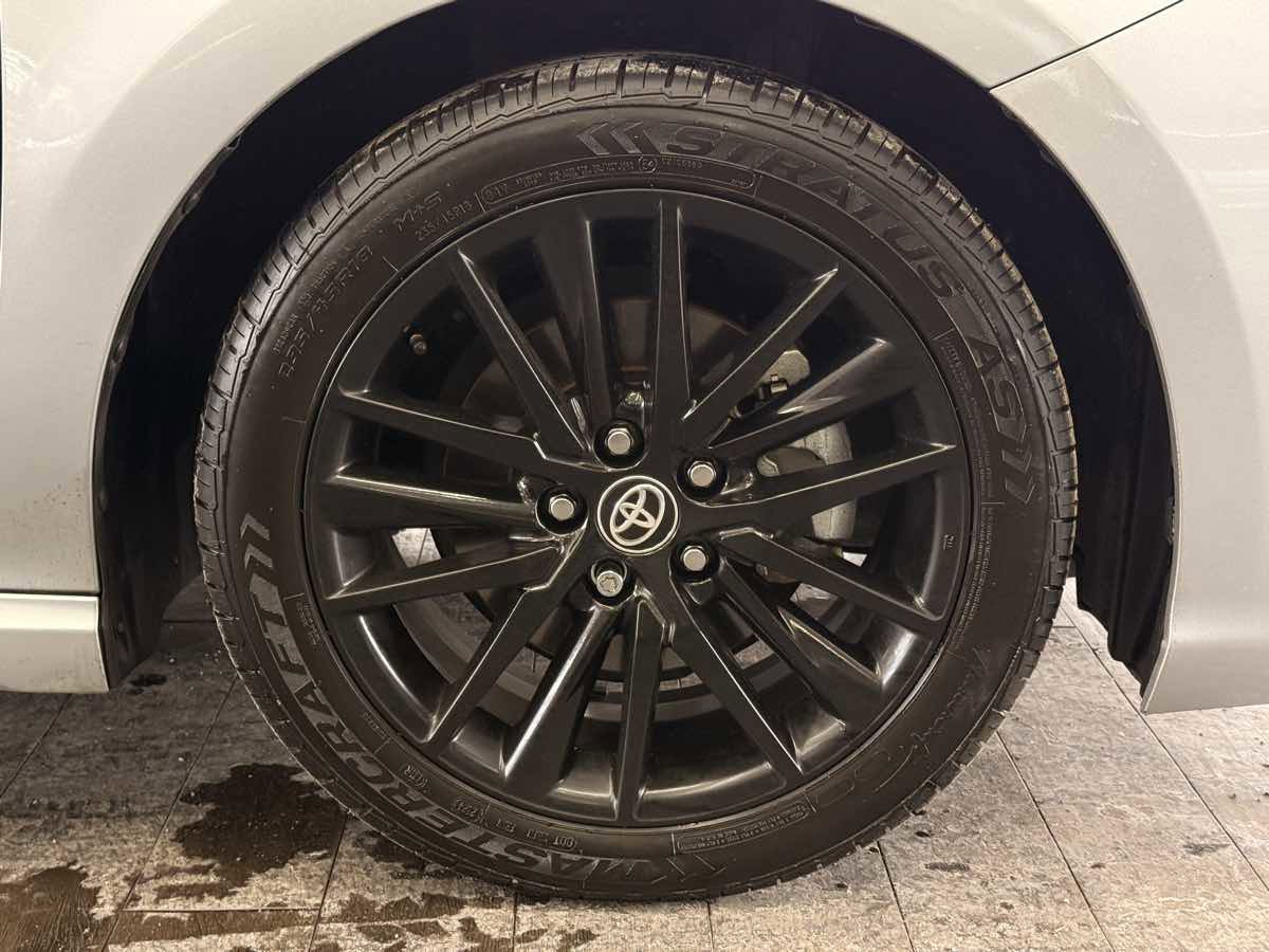 Used 2023 Toyota Camry SE AWD/4WD image 39