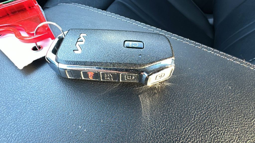 Used 2023 Kia Sorento EX image 29