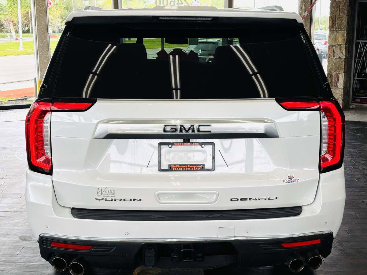 Used 2022 GMC Yukon Denali AWD/4WD image 12