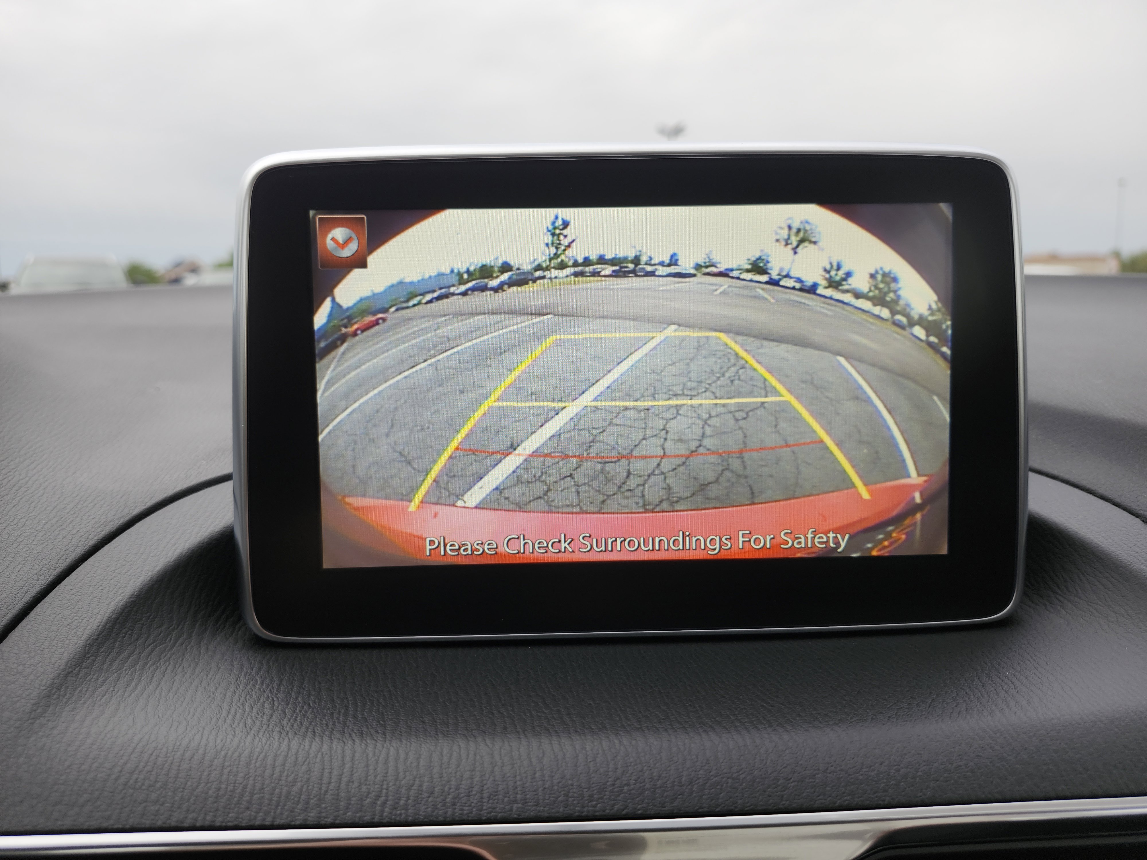 Used 2014 MAZDA MAZDA3 s Touring FWD image 2