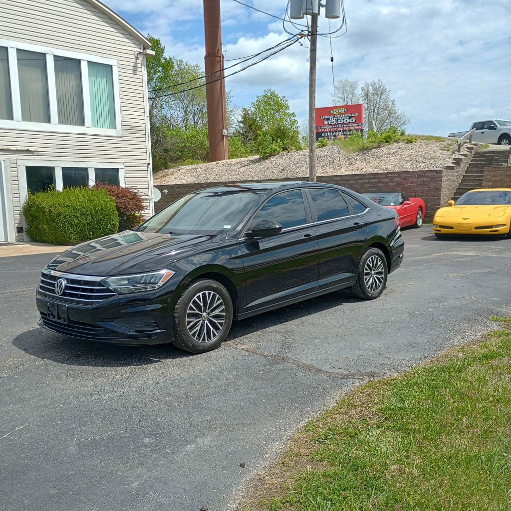 Used 2019 Volkswagen Jetta SE image 1