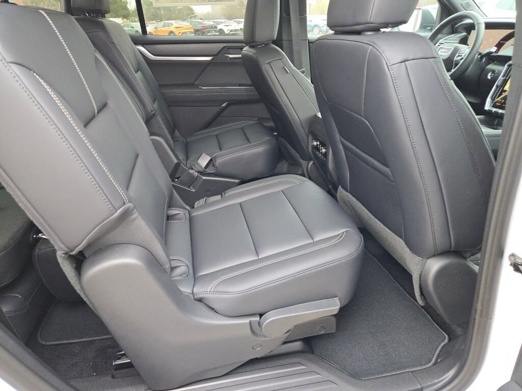 New 2026 GMC Acadia Elevation w/ Black Edition image 11