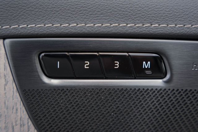 New 2025 Volvo XC90 T8 Ultra w/ Protection Package Premier image 34