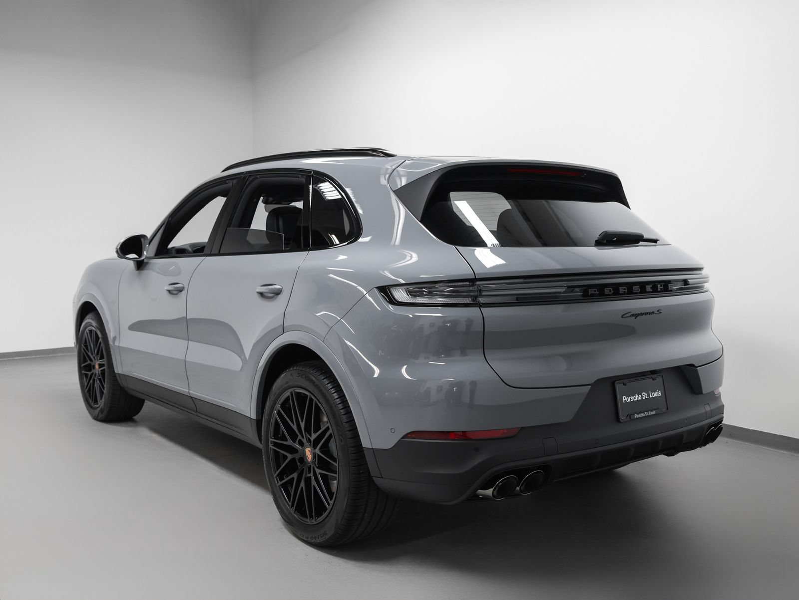 New 2026 Porsche Cayenne S AWD/4WD image 3