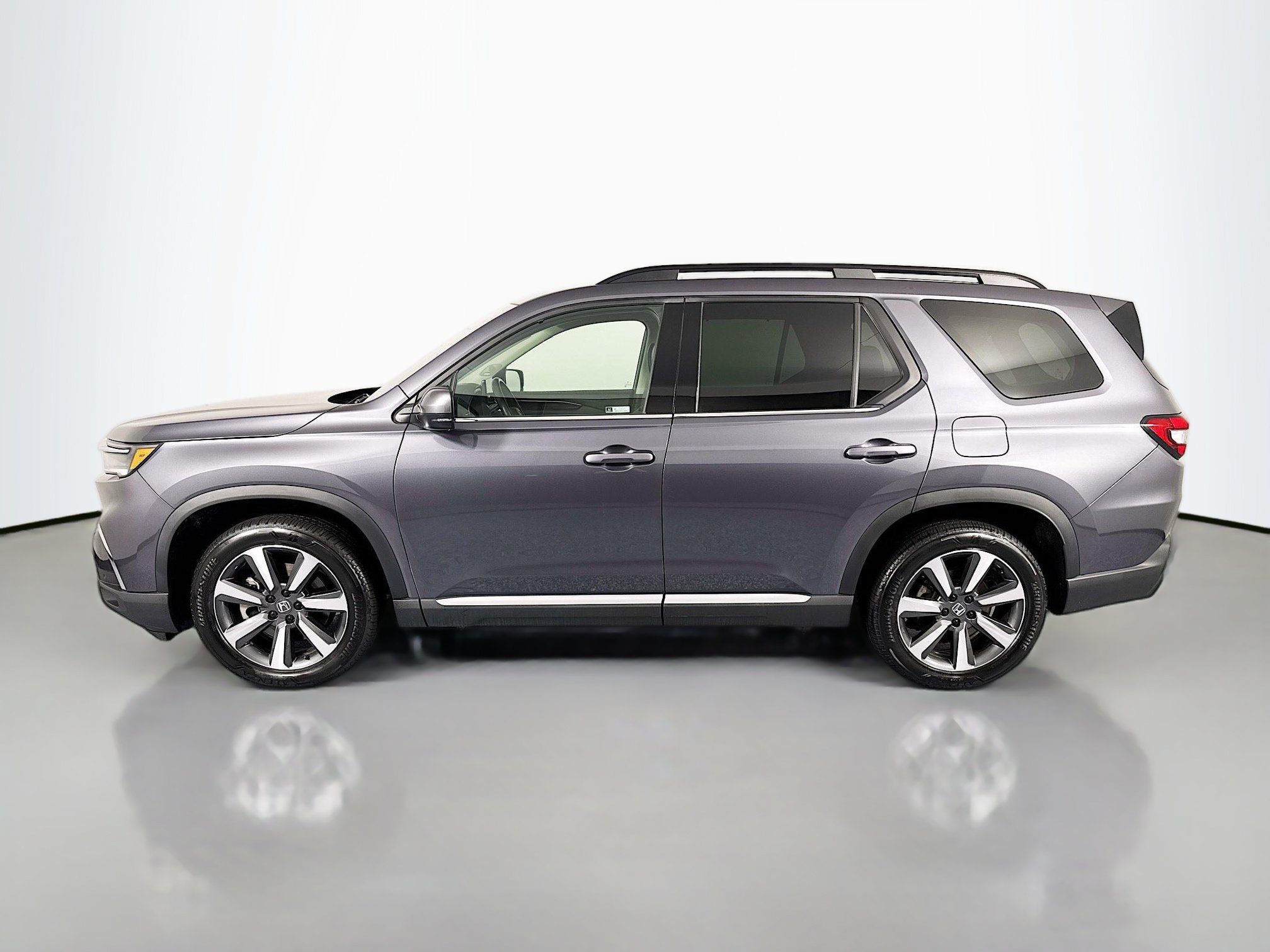Certified 2023 Honda Pilot Touring image 8