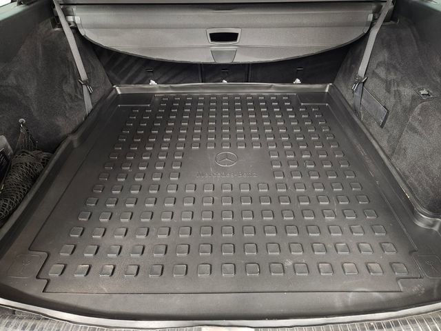 Used 2017 Mercedes-Benz E 400 E 400 image 31