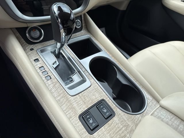 Used 2024 Nissan Murano SV image 16