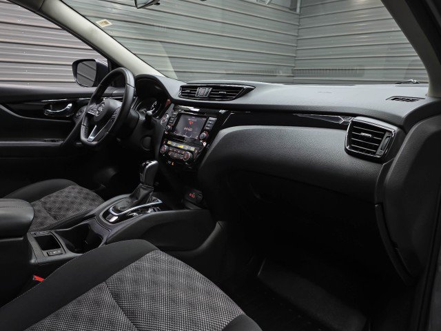 Used 2019 Nissan Rogue Sport SV w/ All-Weather Package AWD/4WD image 13