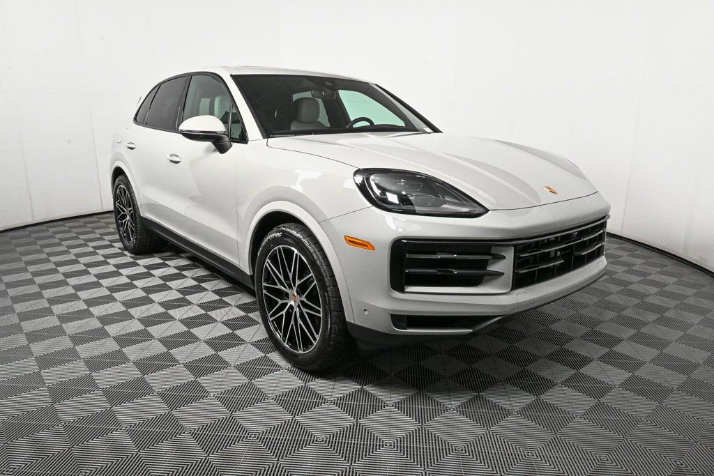 New 2026 Porsche Cayenne image 29