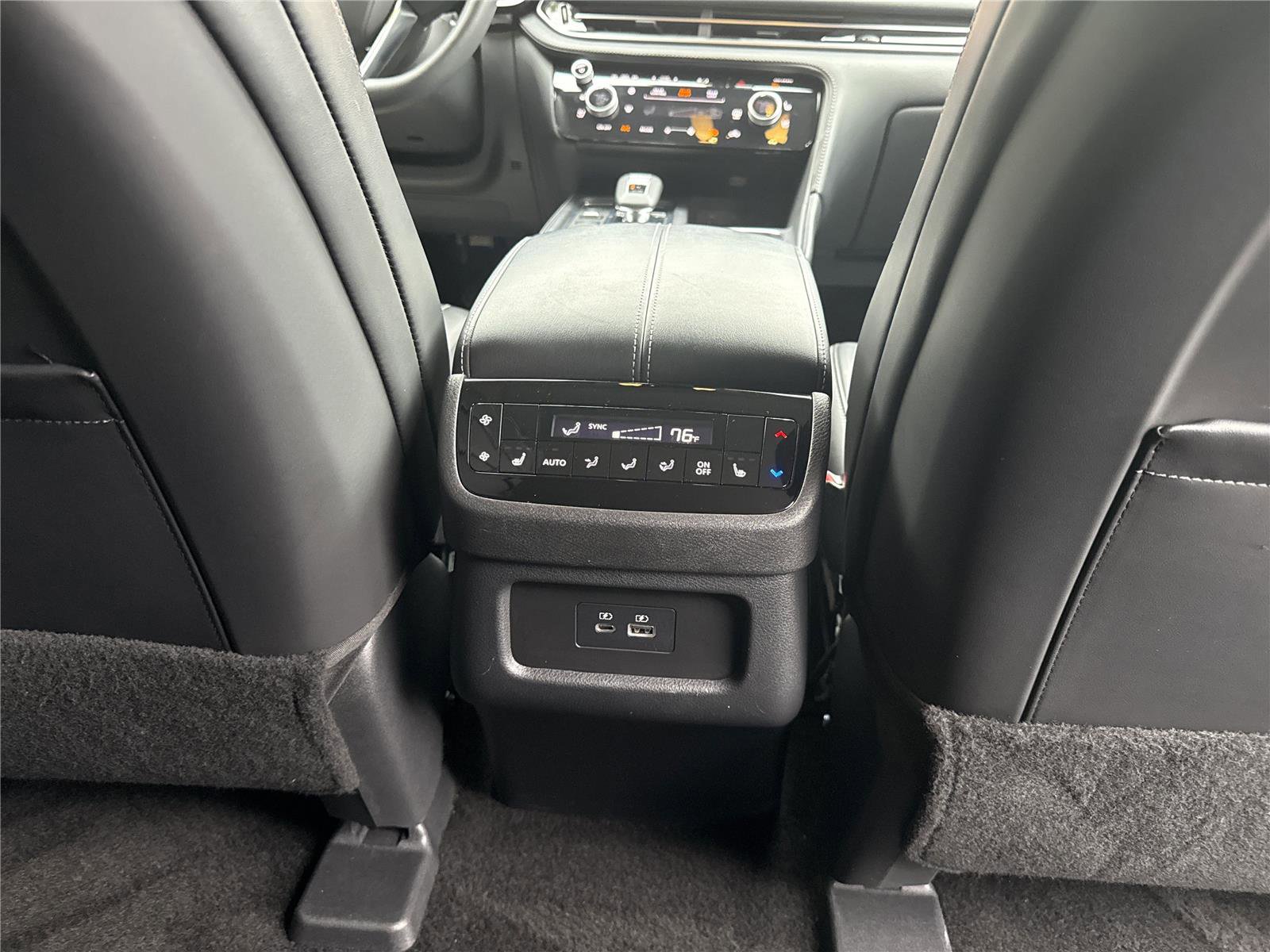 Certified 2025 INFINITI QX60 Luxe image 26