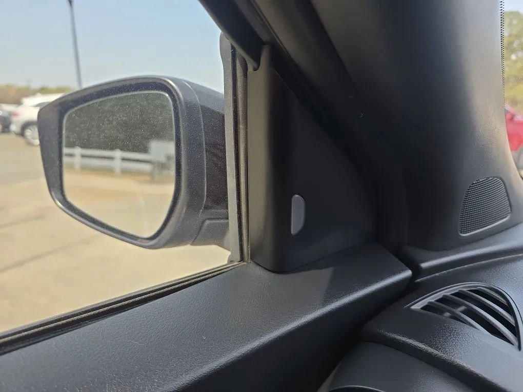 Used 2021 Nissan Kicks SR w/ Interior Electronics Package image 23