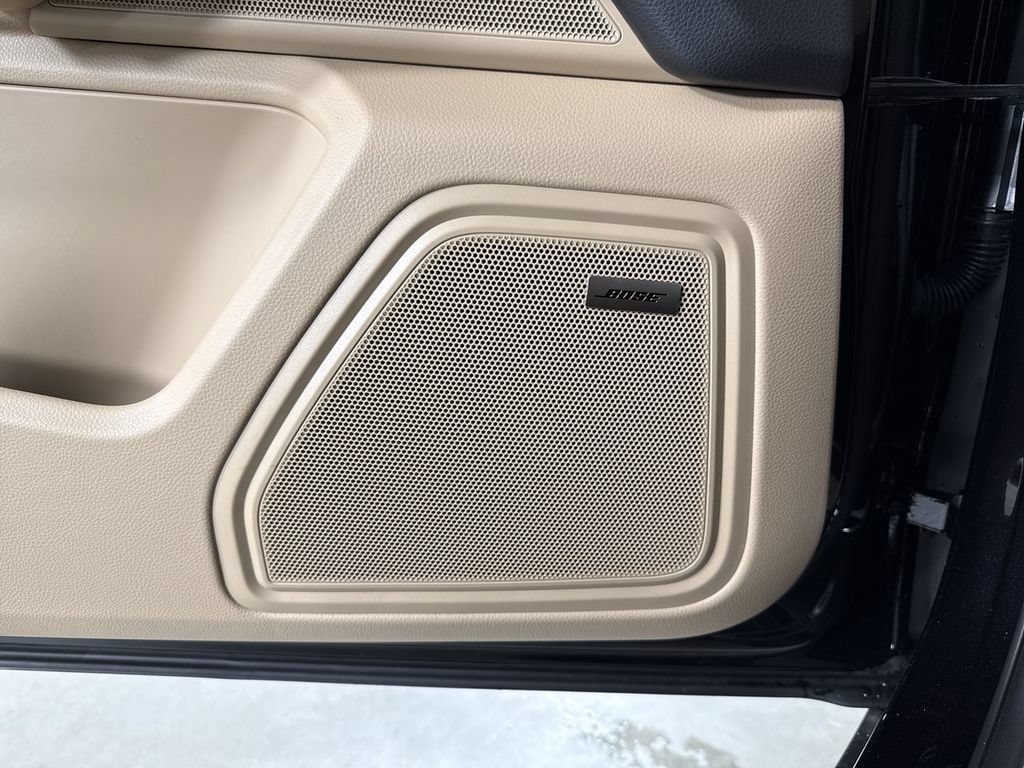 New 2026 Porsche Macan AWD/4WD image 35