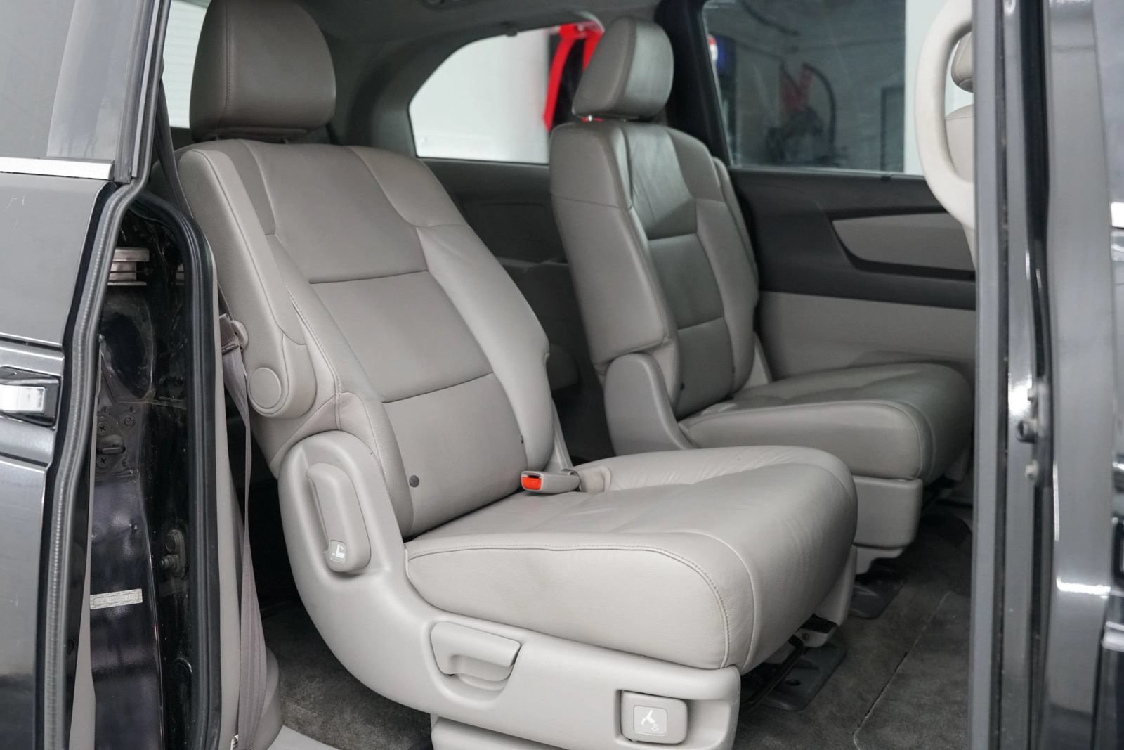 Used 2011 Honda Odyssey EX-L image 30