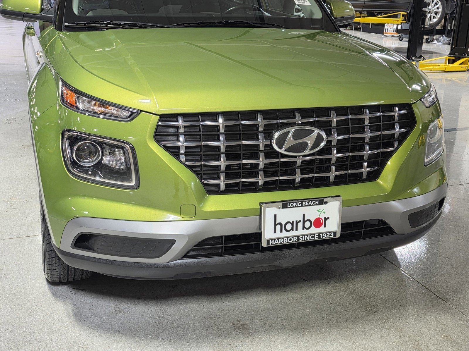 Certified 2023 Hyundai Venue SEL image 9