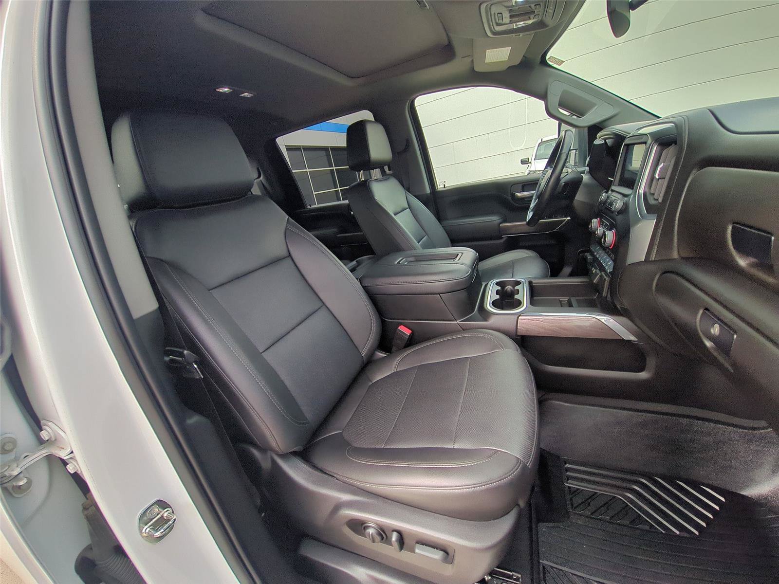 Used 2022 Chevrolet Silverado 2500 LTZ AWD/4WD image 34