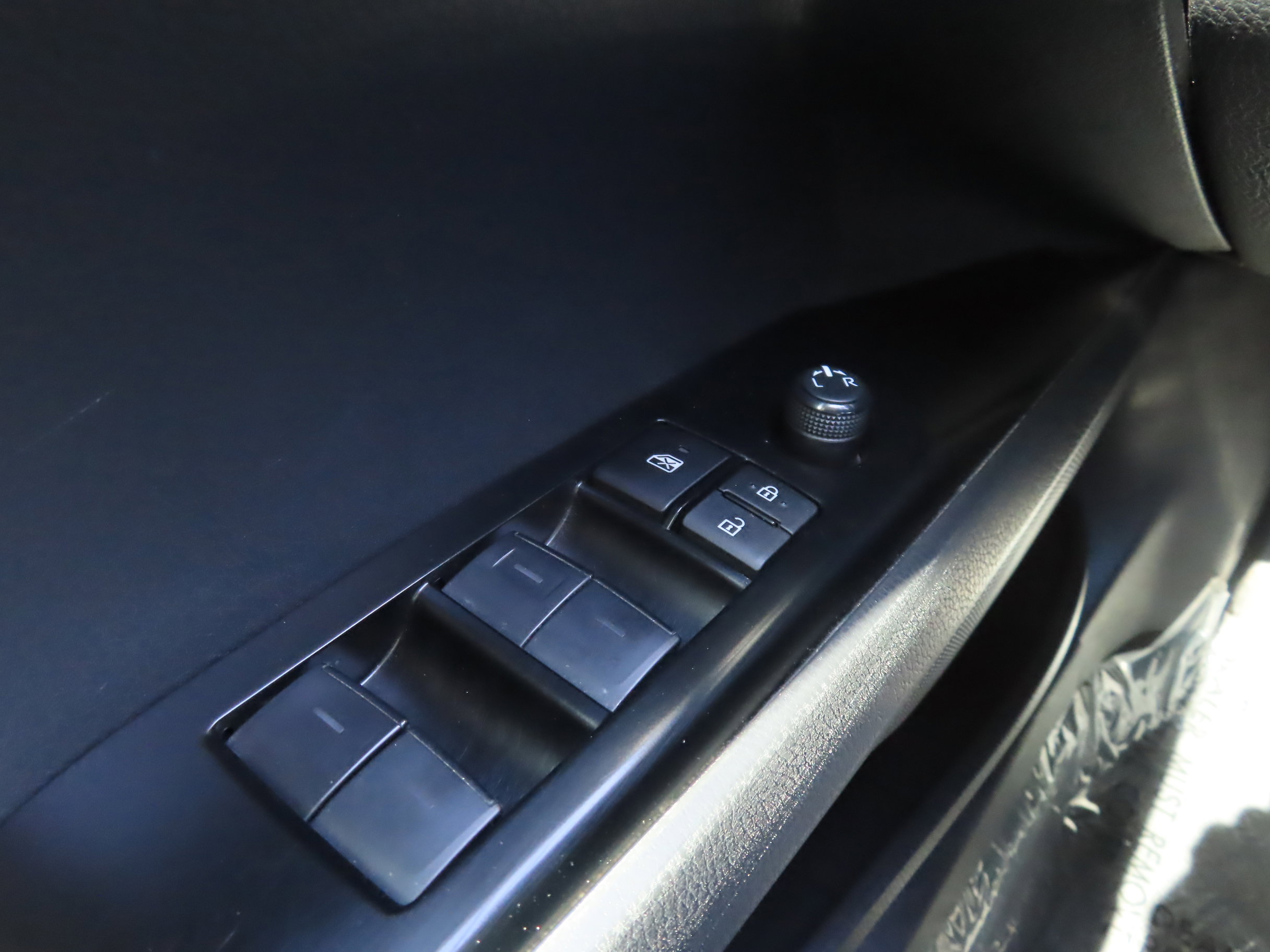 Used 2025 Toyota Camry LE FWD image 21