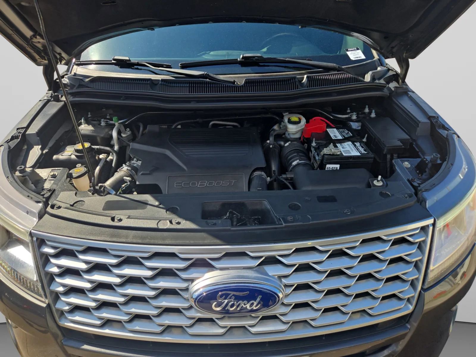 Used 2019 Ford Explorer Platinum image 38