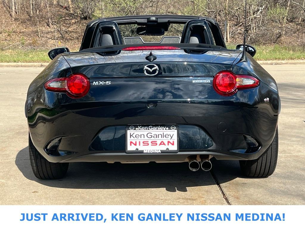 Used 2023 MAZDA MX-5 Miata Grand Touring image 4