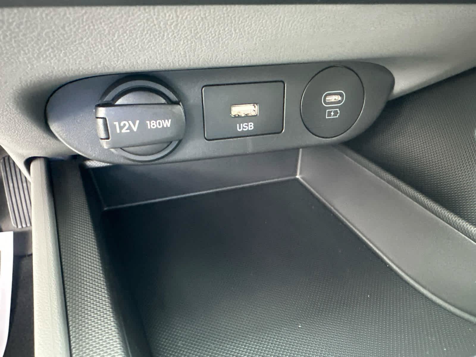 New 2026 Hyundai Elantra SE FWD image 19